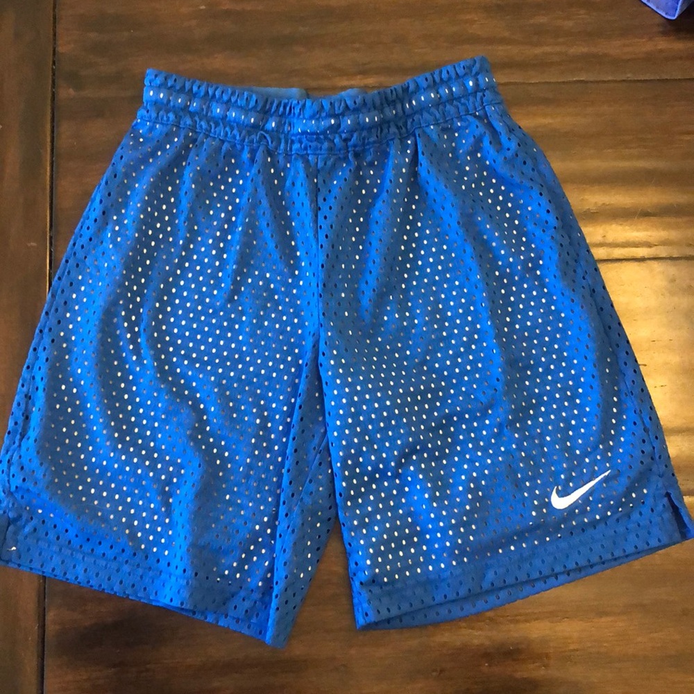 girls Nike basketball sports shorts blue, YL